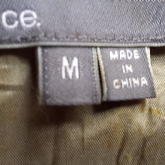 ****** SOLD ******   Vince - Picture 13 of 15